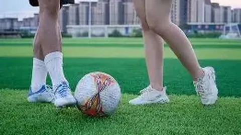 《蒯纪闻揭秘：顶级联赛常客的临时阵容，与广东队长期磨合的较量！》