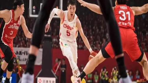 【热刺主场燃情对决，利物浦连胜征程能否今夜延续？】