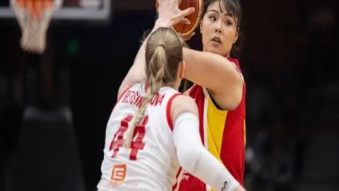 維克托獨攜三冠，星光閃耀舞台